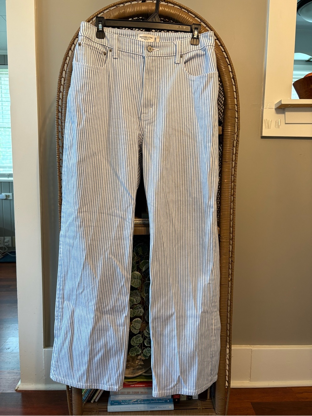Abercrombie & Fitch '90's Relaxed Jean High Rise